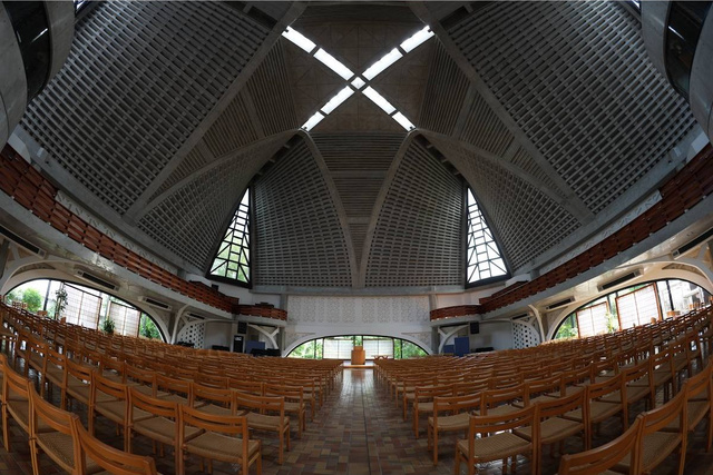 Sony представила первый фишай-зум для E-mount — FE 8–14mm F3.5 Fisheye G