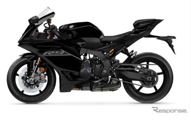 Yamaha добавила YZF-R9 яркую расцветку с алыми колёсами