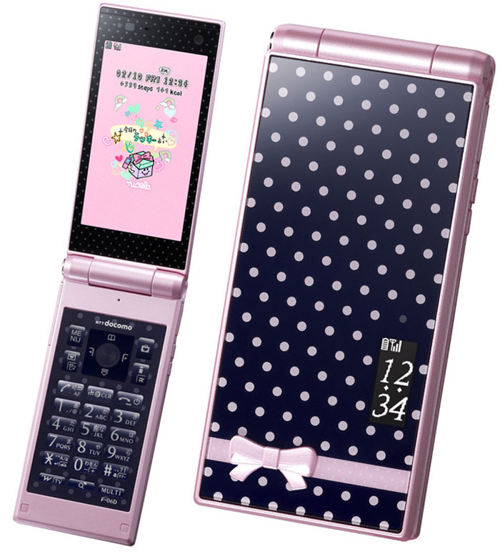 японские телефоны Fujitsu Docomo F-06D Girl