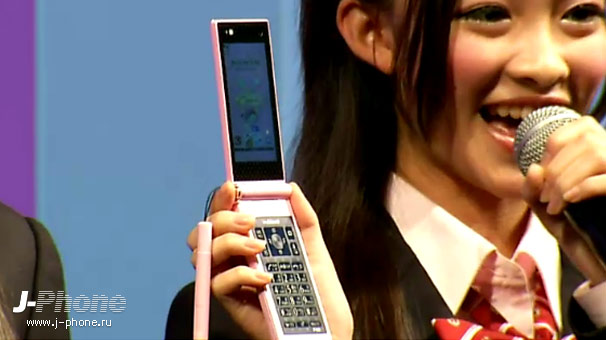 японские телефоны NTT Docomo 2011-2012