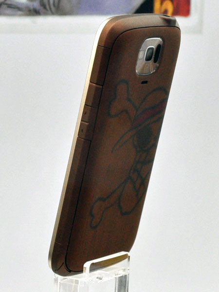 nec docomo n-02e one piece nec docomo n-02e one piece