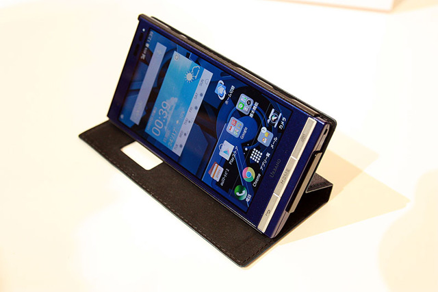 японский смартфон Kyocera URBANO V01 au KDDI японский смартфон Kyocera URBANO V01 au KDDI
