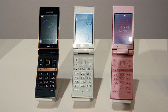 японский мобильный телефон Kyocera Marvera2 японский мобильный телефон Kyocera Marvera2