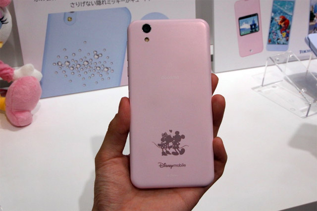 Японский IGZO смартфон Sharp Disney Mobile DM-01J Японский IGZO смартфон Sharp Disney Mobile DM-01J