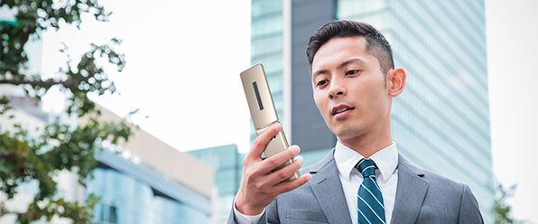 Sharp AQUOS K-tai SH-02L