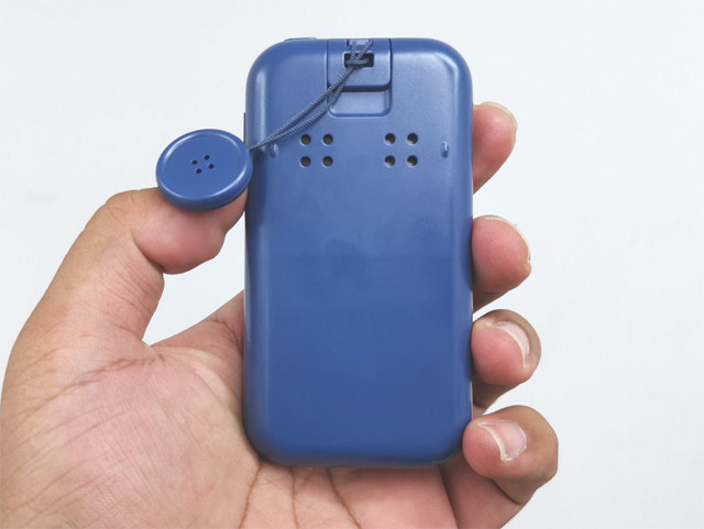 Sharp Kids Phone SH-03M