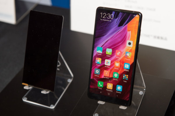 Full Active дисплей JDI в смартфоне Xiaomi Mi Mix2