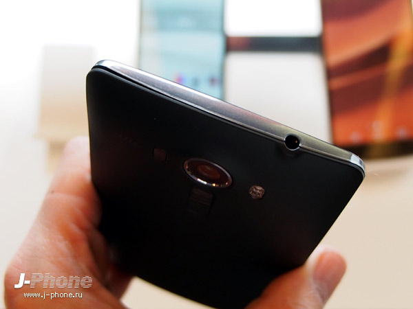 смартфон LG isai vivid LGV32 смартфон LG isai vivid LGV32