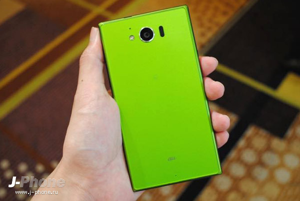 японский безрамочный IGZO смартфон Sharp Aquos Serie SHV32 японский безрамочный IGZO смартфон Sharp Aquos Serie SHV32