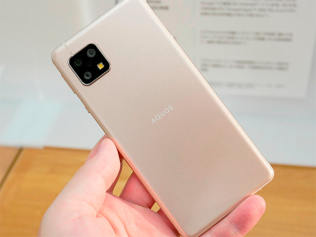 Sharp AQUOS sense5G