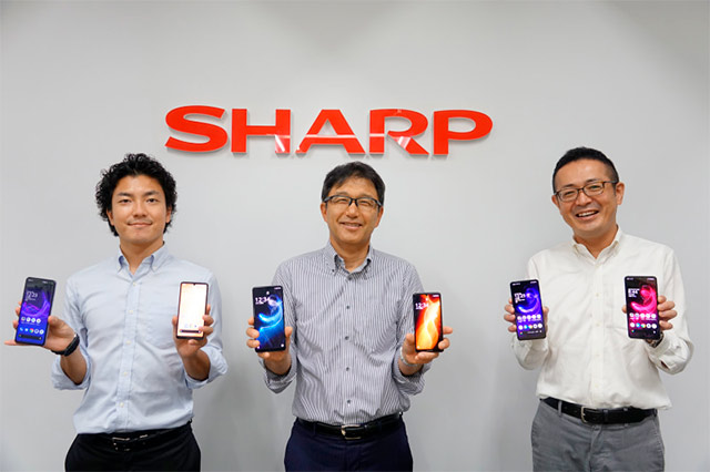 Японская компания Sharp представила четыре новых Android смартфона: AQUOS sense4, AQUOS sense4 plus, AQUOS sense5G, AQUOS zero5G basic