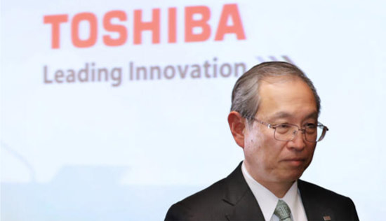 В среду, 20 сентября, компания Toshiba сообщила, что продаст Toshiba Memory Corp. японско-американско-южнокорейскому консорциуму (возглавляет американский фонд Bain Capital, включая корейскую SK Hynix Inc) по цене 2 трлн. иен.